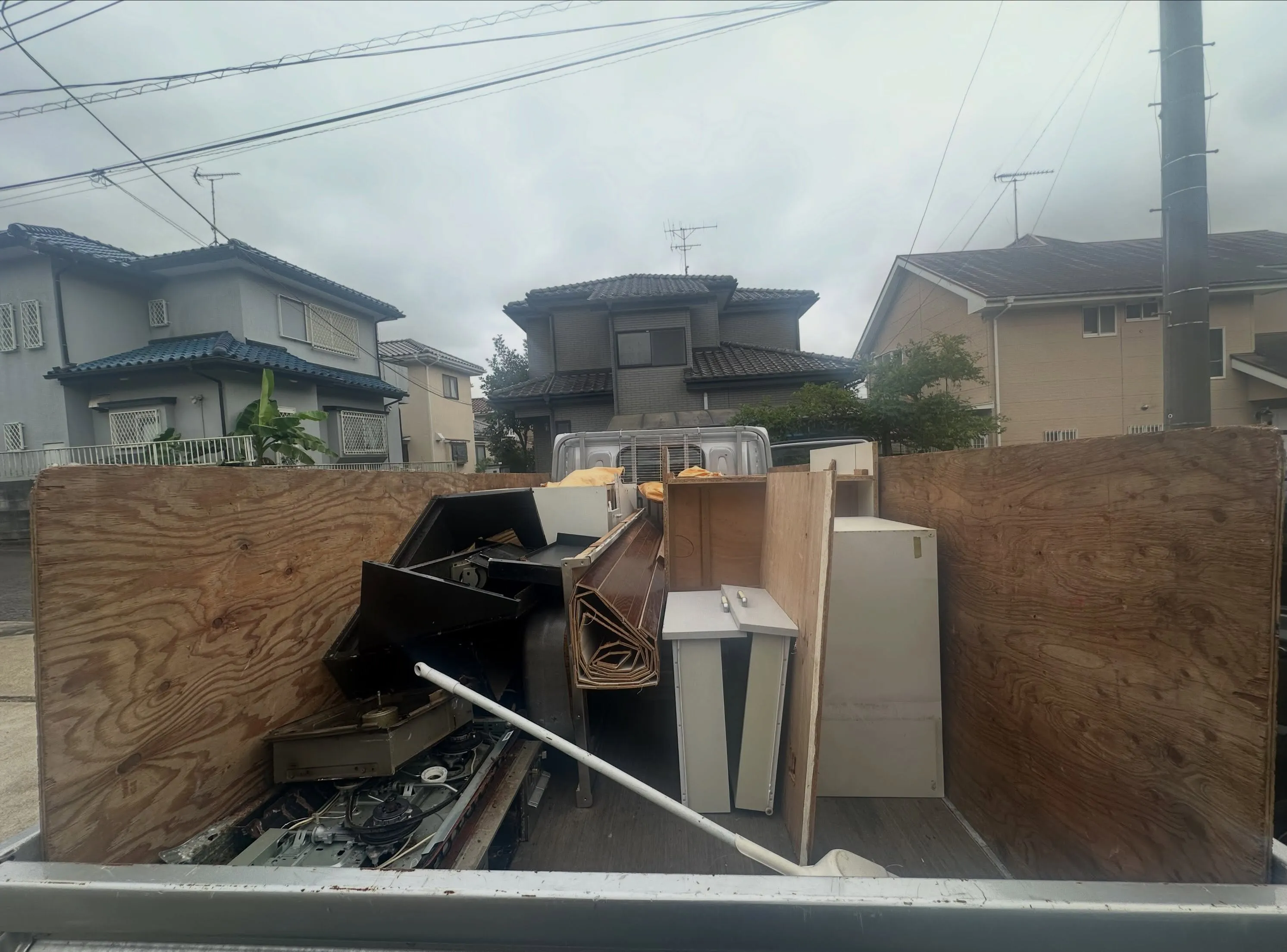 建装会社様よりご依頼いただき、キッチンリフォームで発生した廃...